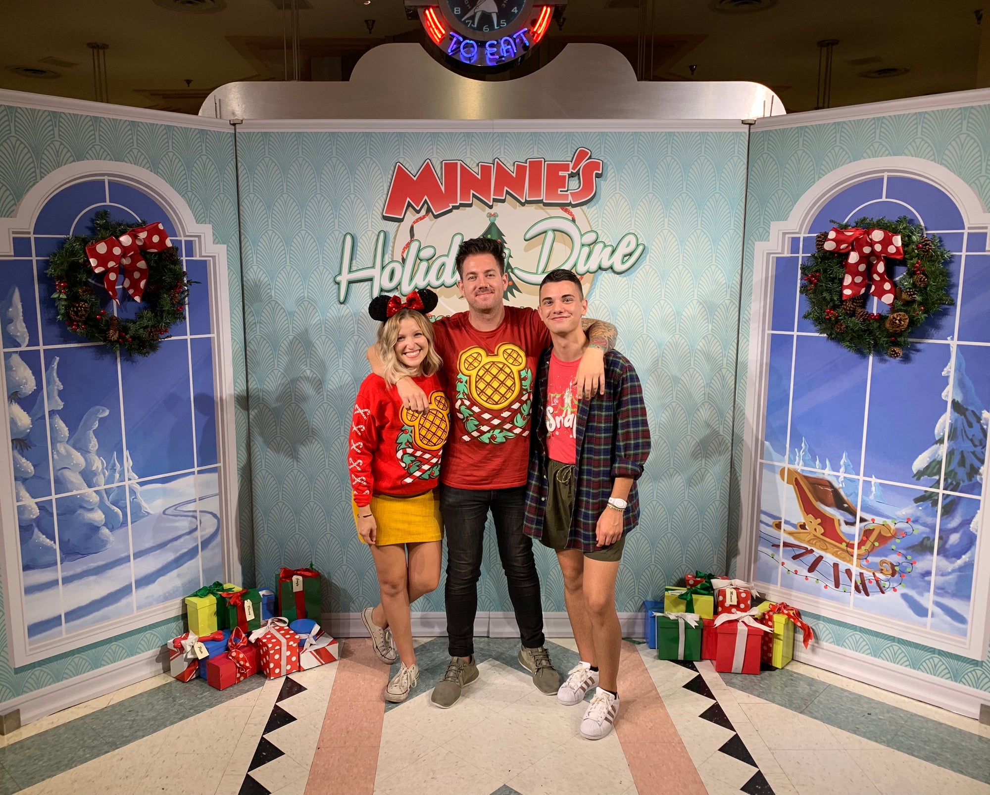 Minnie's Holiday Dine at Hollywood & Vine in Hollywood Studios