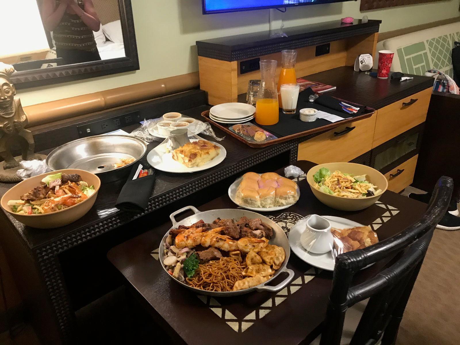 Polynesian Resort Room Service