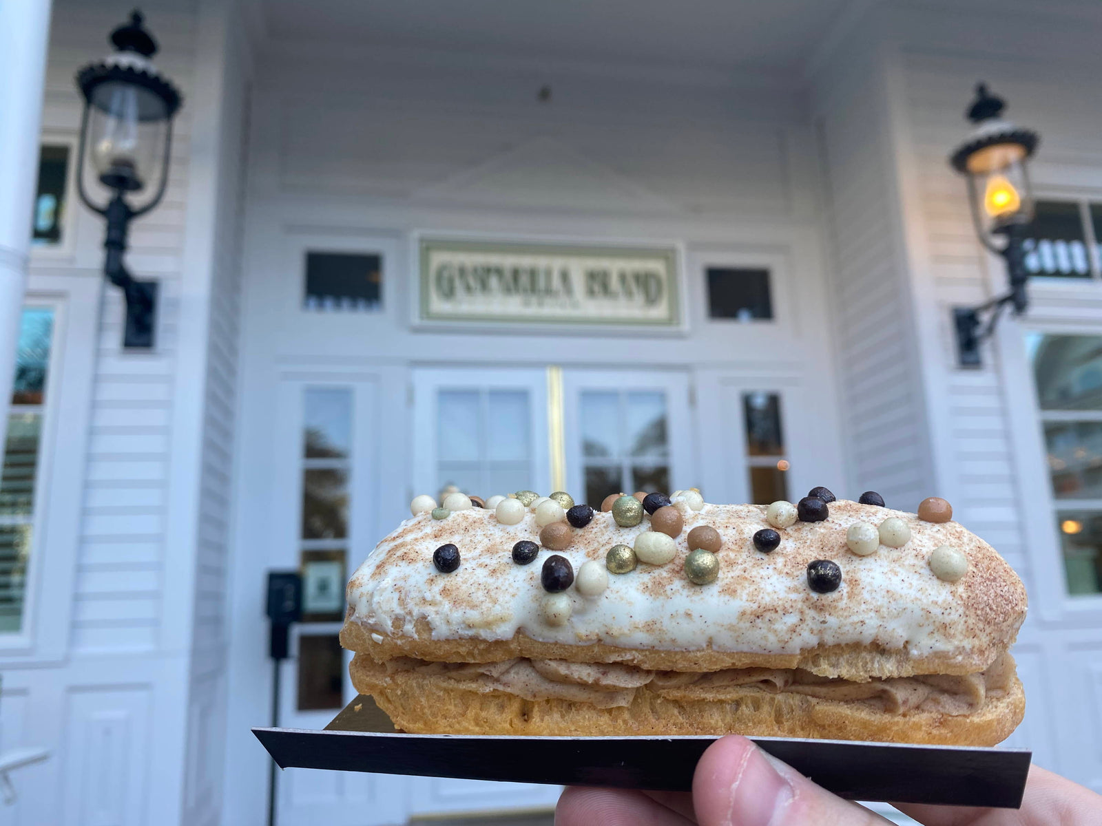 We Tried the All-New Churro Eclair at Disney's Grand Floridian Resort and Spa Just to Feel Something