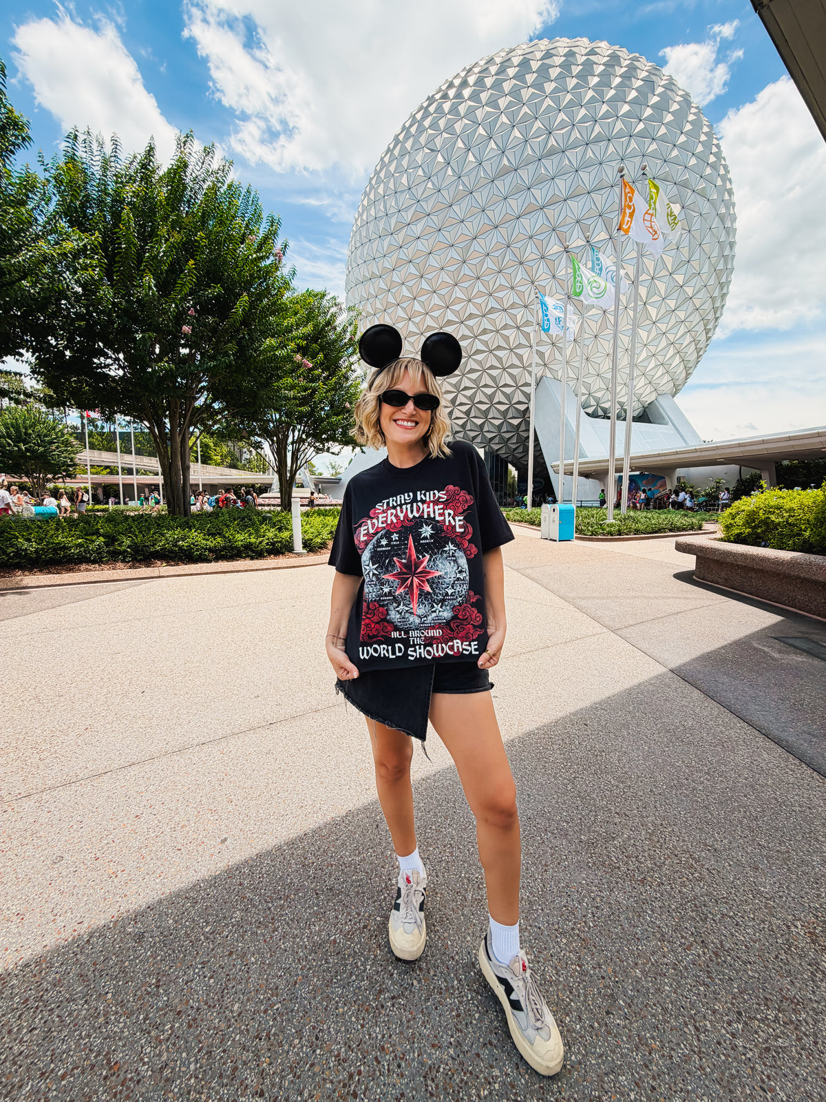 Everywhere All Around The World Tee